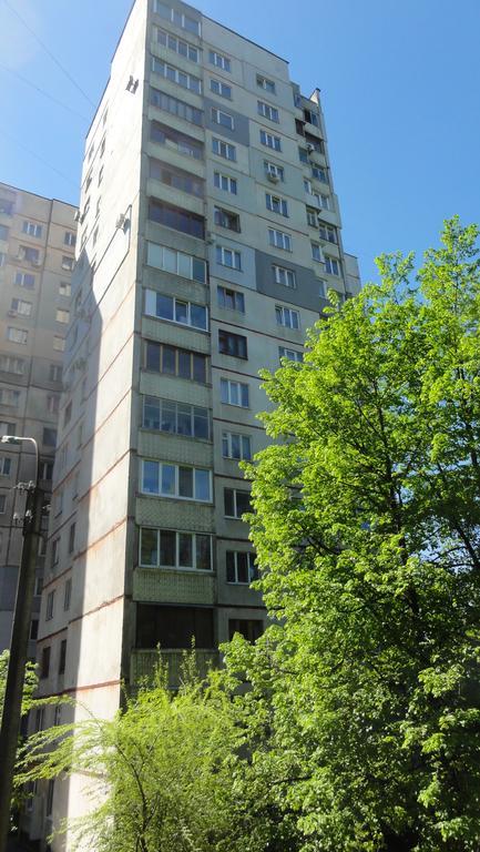 On Klochkovskaya 152a